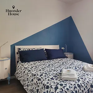 https://huonder-house.it-lombardy.com